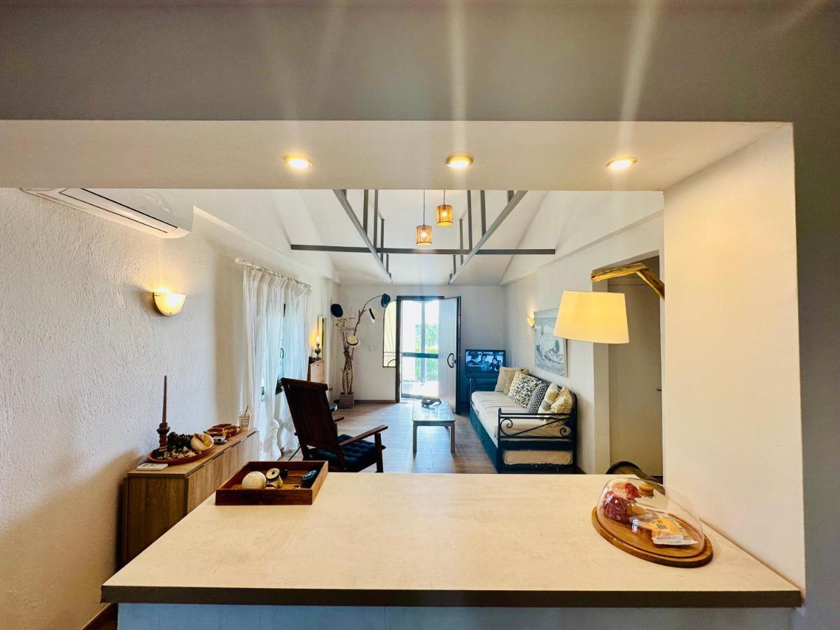 Anastasias Cottage Nea Iraklia Bagian luar foto