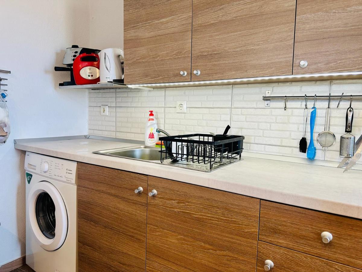 Anastasias Cottage Nea Iraklia Bagian luar foto