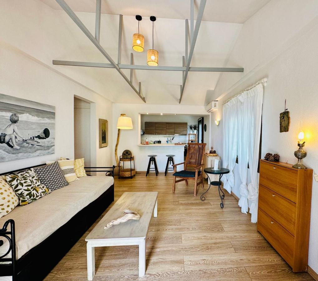 Anastasias Cottage Nea Iraklia Bagian luar foto
