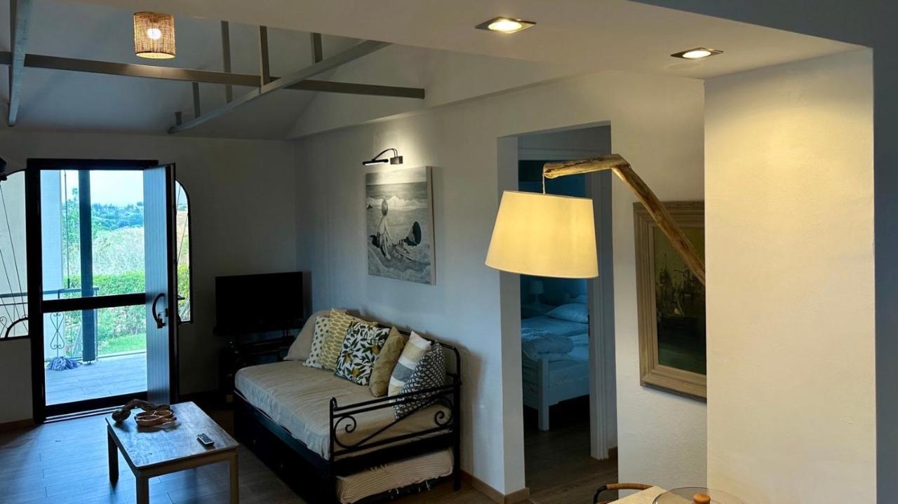 Anastasias Cottage Nea Iraklia Bagian luar foto