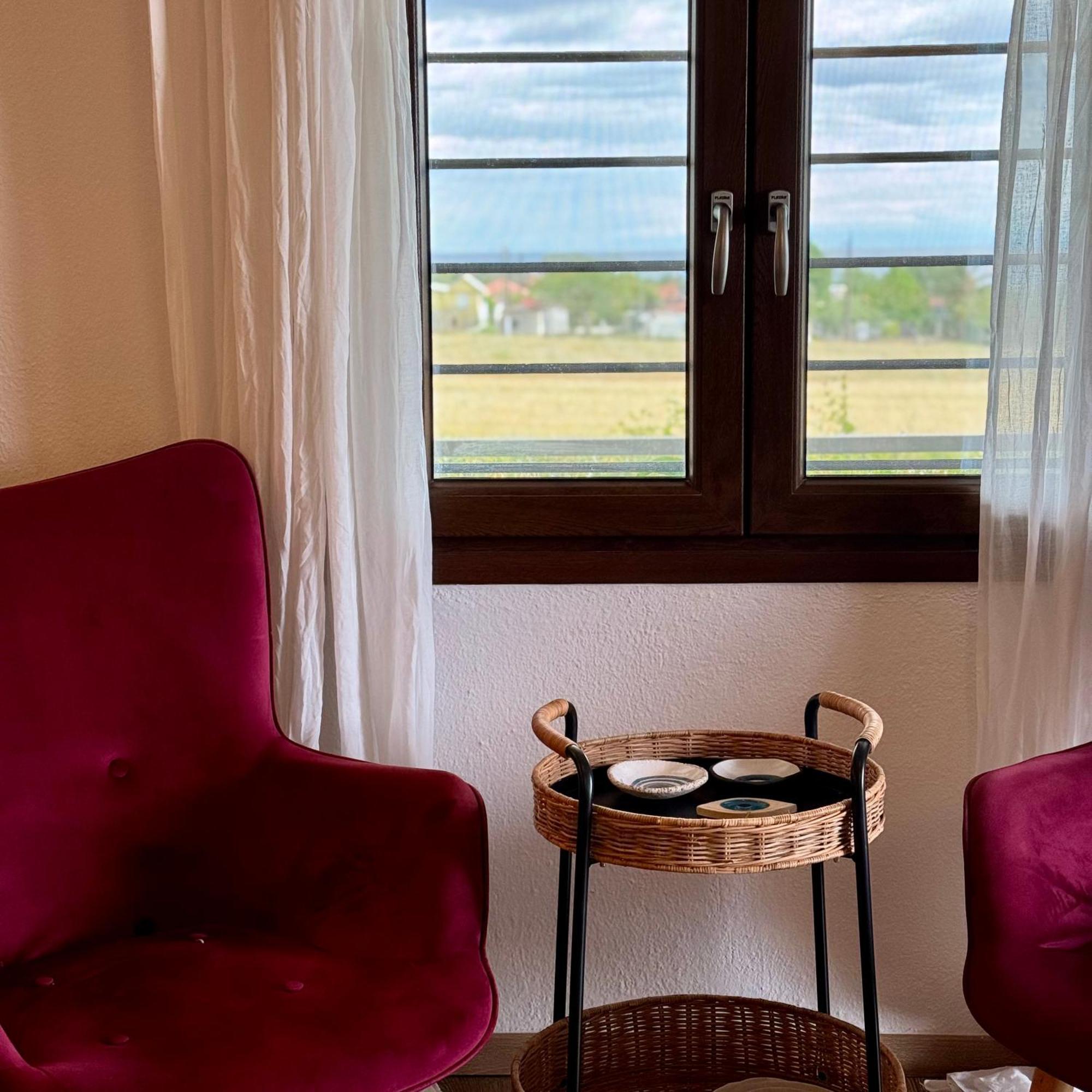 Anastasias Cottage Nea Iraklia Bagian luar foto